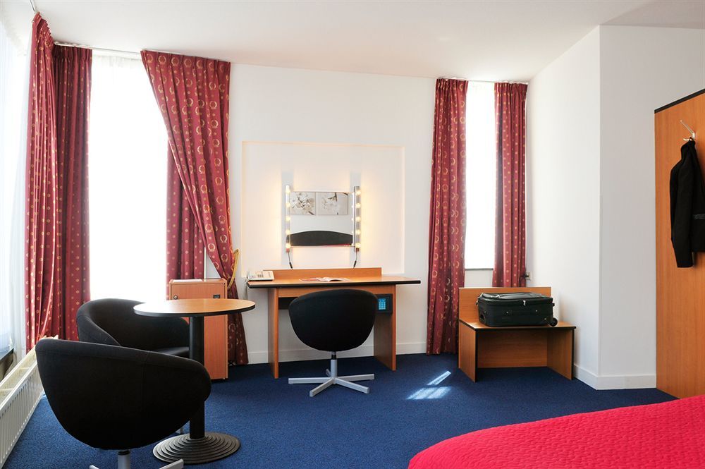 Gooiland Hotel Χίλβερσουμ Εξωτερικό φωτογραφία